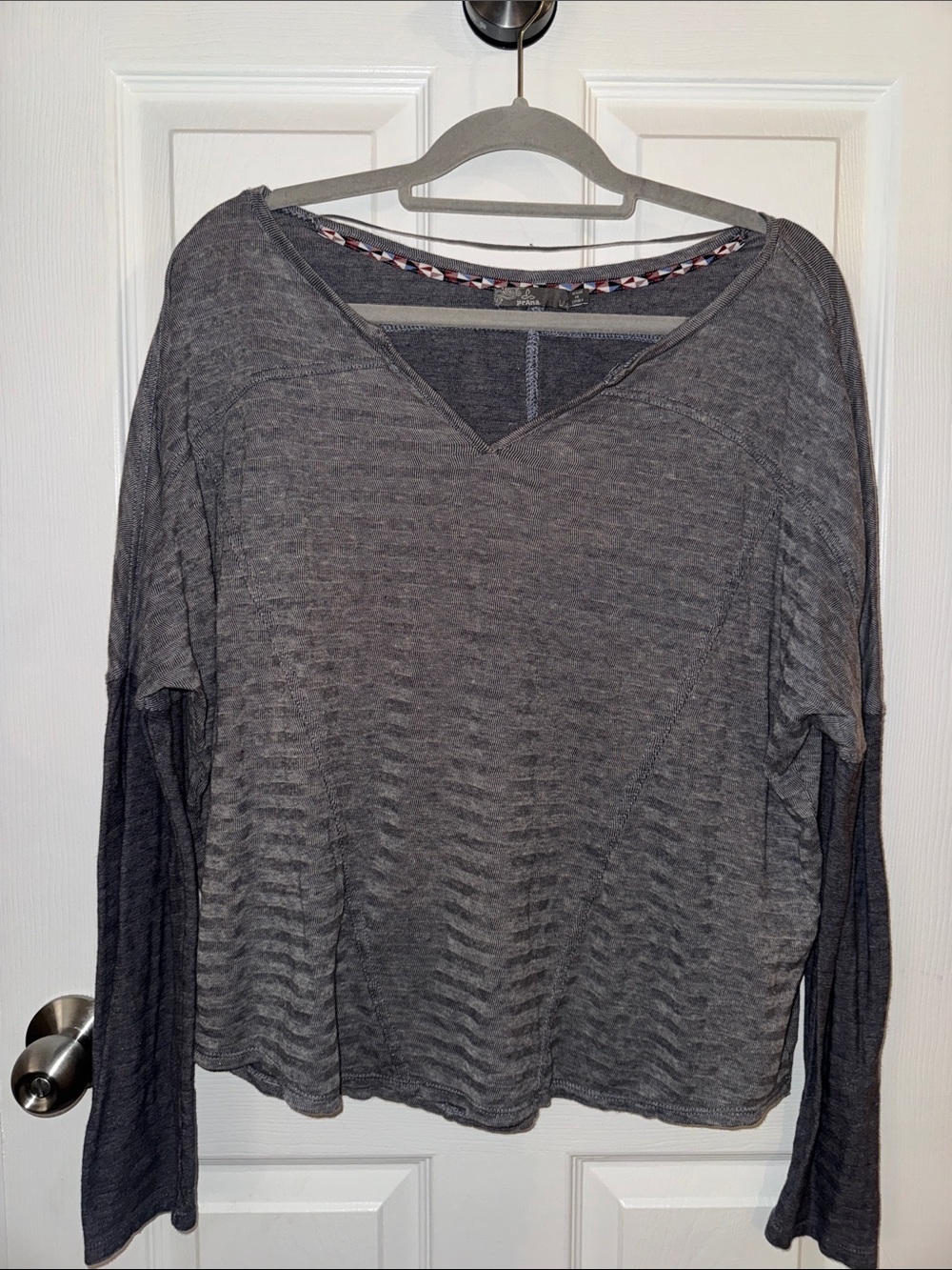 Prana Women's Gray Long-Sleeve V-Neck Layered Look Top